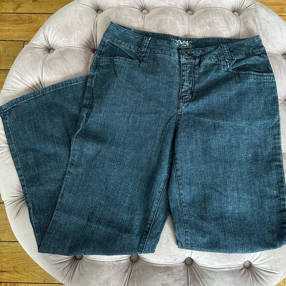 2016 by Parasuco Jeans